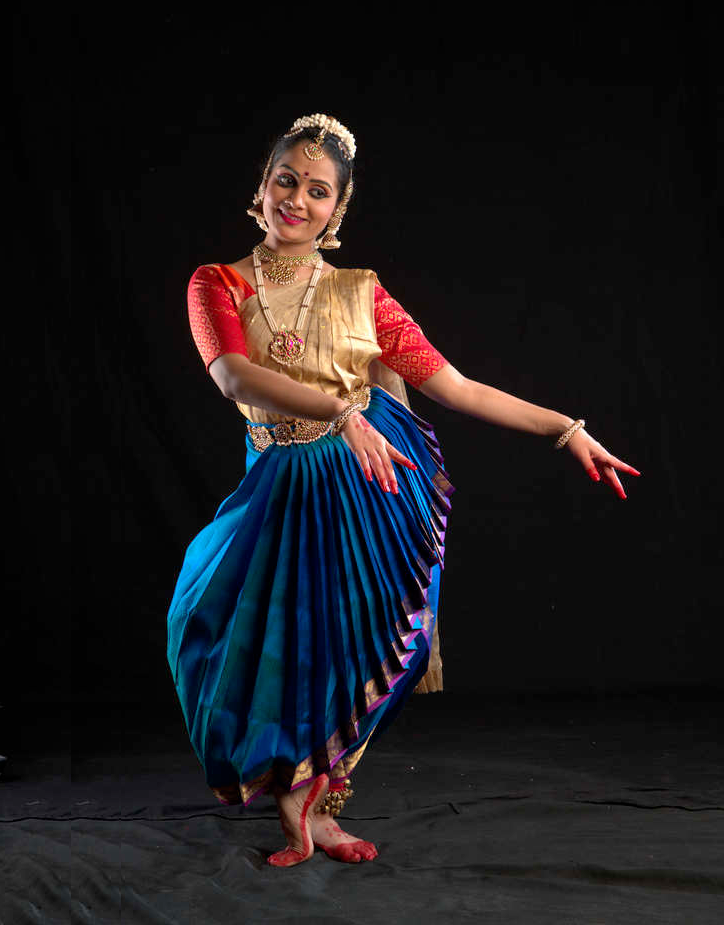 Medhavini V